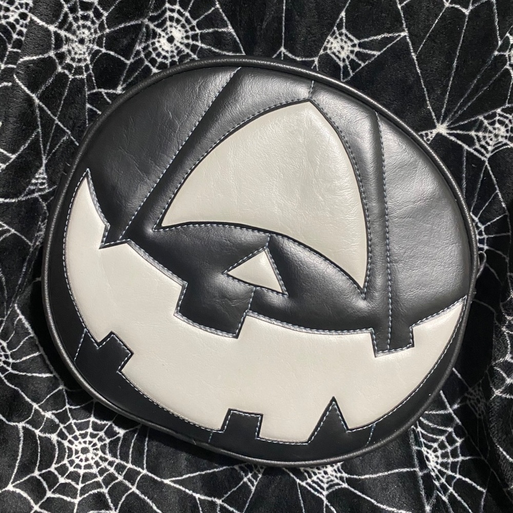 Reserved Trade 🖤